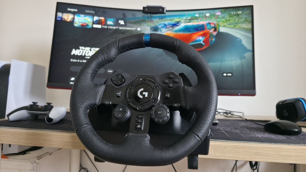 Setup Gaming Completo: PS5 + Câmera + Cockpit G29 + Monitor Ultrawide