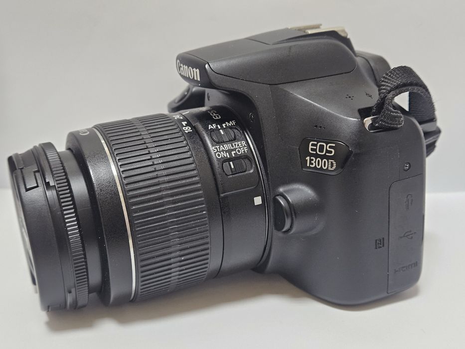 Canon EOS 1300D фотоапарат в ідеальному стані