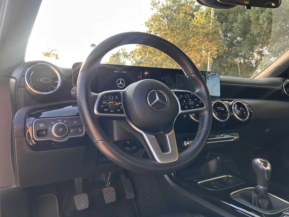 Mercedes Classe A 180d Style - 51000kms, estado novo!