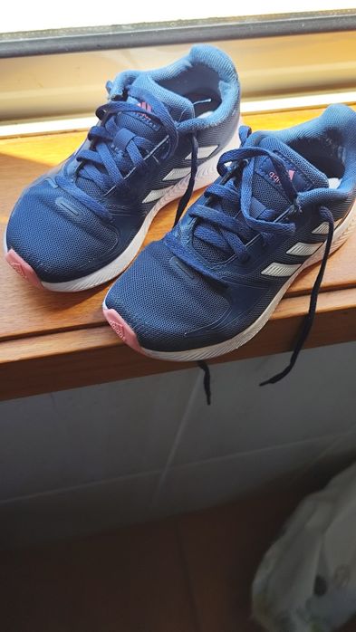 Sapatilhas adidas n°28;5