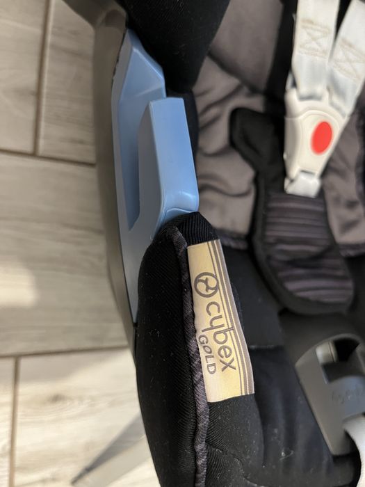 Nosidełko, fotelik samochodowy Cybex Atom 5