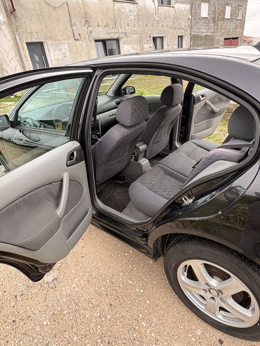 Skoda octavia 1.6 SR Gasolina