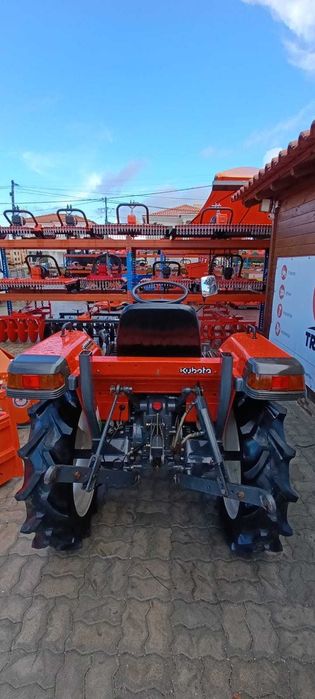 Campanha de Natal: Trator Kubota GL 19 + 4 alfaias POUPE 1250