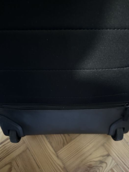 Mochola samsonite