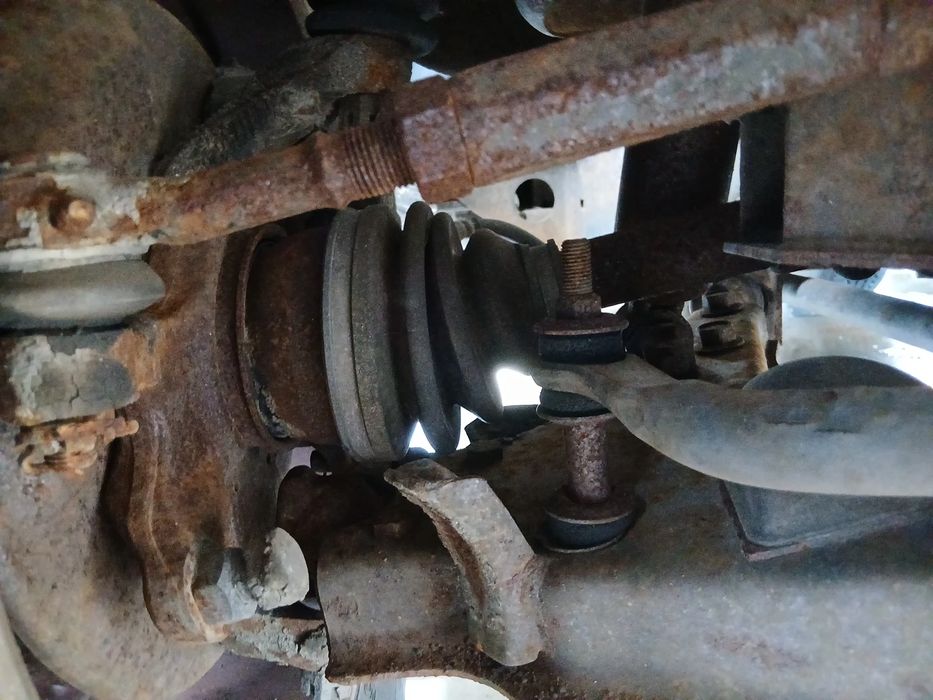 Transmissão frente direita NISSAN Terrano I (WD21)