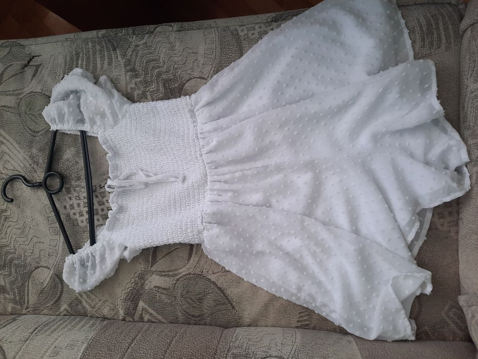 Сукня- комбінезон з шортами.
Відправка новою чи укр поштою