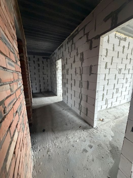 2 кімнатна квартира | 65 м.кв | після будівельників | переуступка