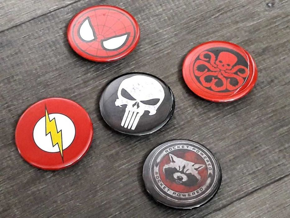 Закатні значки на шпильці 56 мм з персонажами Марвел