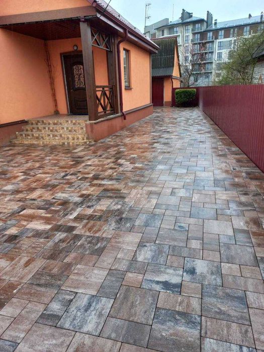 Бруківка / Укладання бруківки / Тротуарної плитки в Сарнах та області