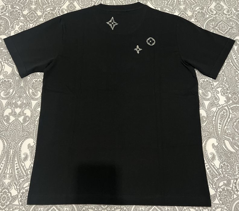 Tshirt Louis Vuitton Preta com Bodado