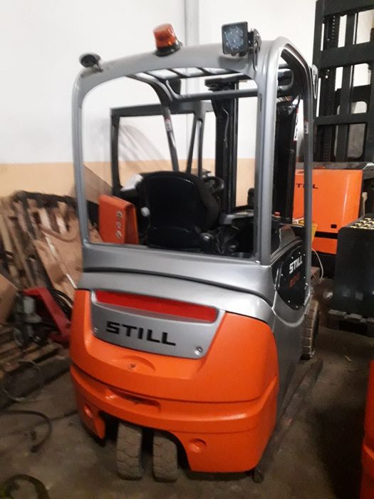 Empilhador Elétrico com 4a Válvula