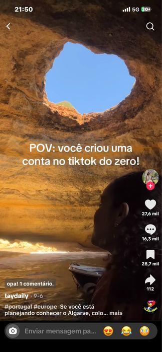 PS4 Pro 1TB + 2 Comandos Originais Sony + 2 Jogos