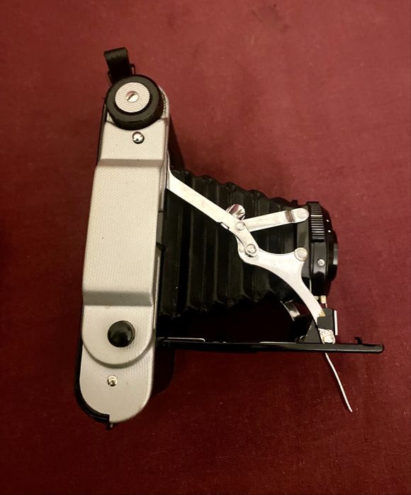 Camera Coronet Clipper