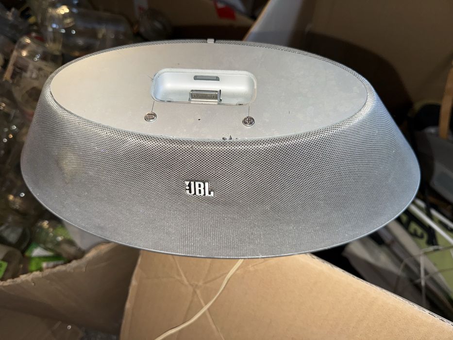 JBL on stage 400iD glosnik