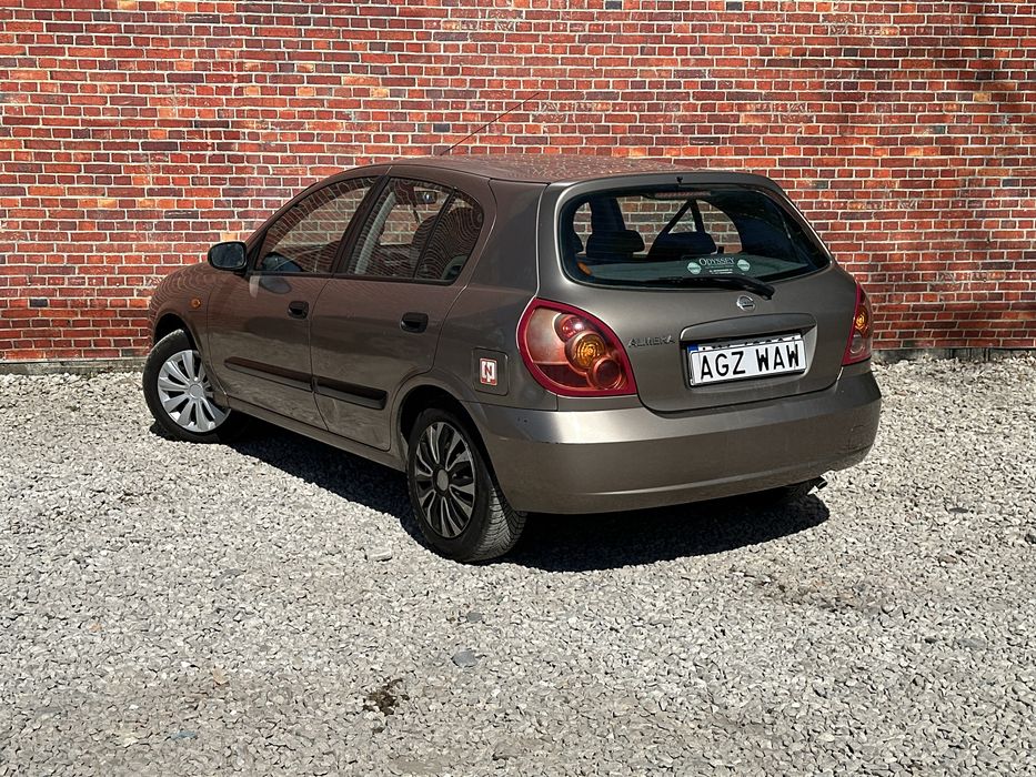 Nissan Almera 1.5LPG>>klima>>fajnystan>>świętaotwarte>>zamiana