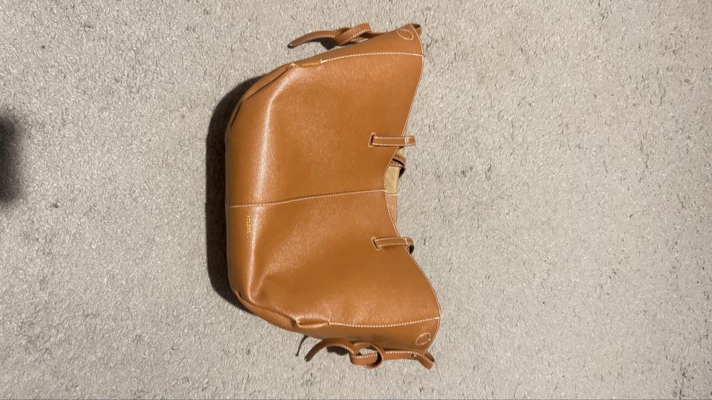 Сумки бренду Polene