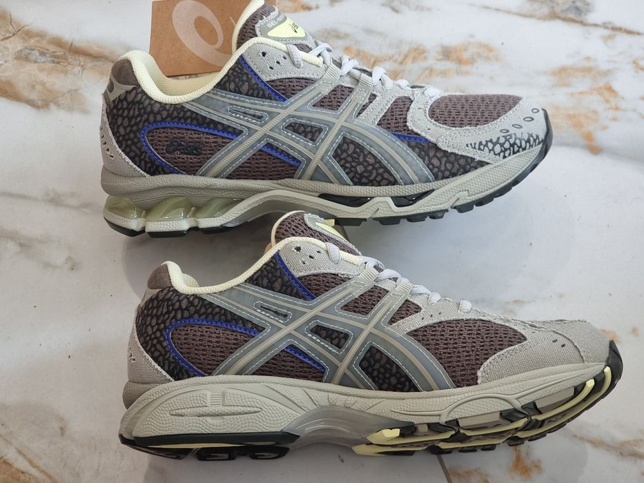 Оригінал 100% кросівки asics nimbus 10.1  eur 41.5