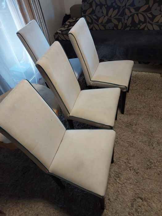 Krzesla sprzedam tanio 4 sztuki