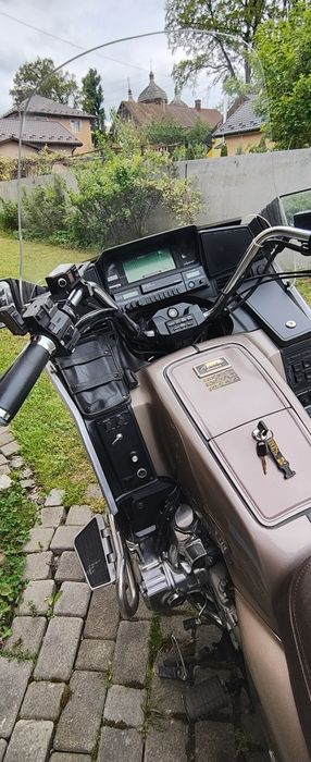 Мотоцикл Хонда голдаінг 1200