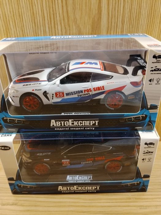 Модель машинка Bmw M8 GTE 1:32 автоэксперт металл свет звук