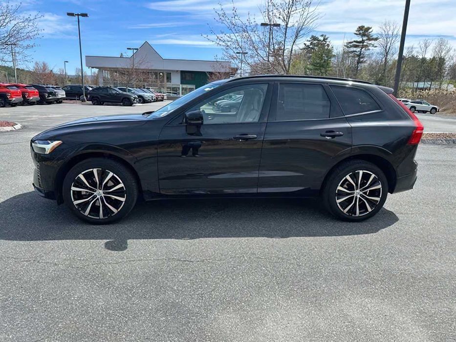 Volvo XC60      2023