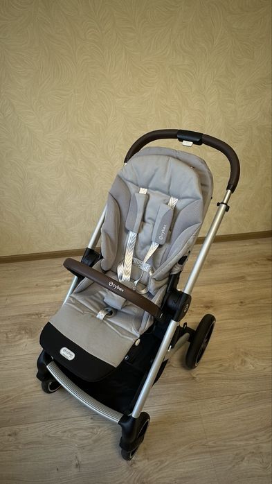 Коляска Cybex Balios S Lux 2025   3в1+ база