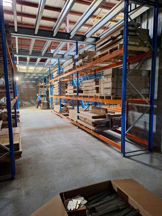 skup-sprzedaż , regały magazynowe