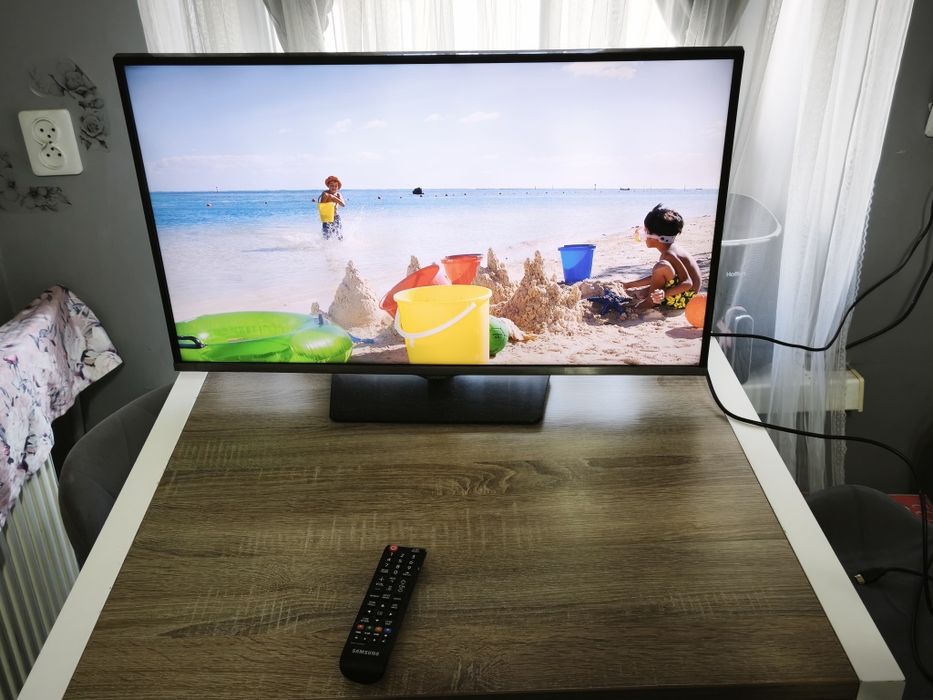 Tv Samsung 32 cale po wymianie listew LED pilot