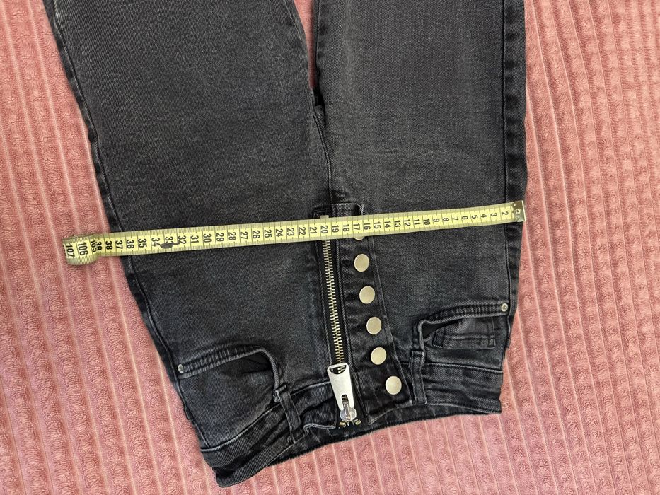 Штани жіночі джинсові