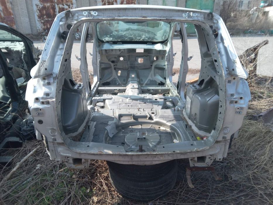 Четверть UX передняя, задняя, правая, левая Ford Escape 13-19г.