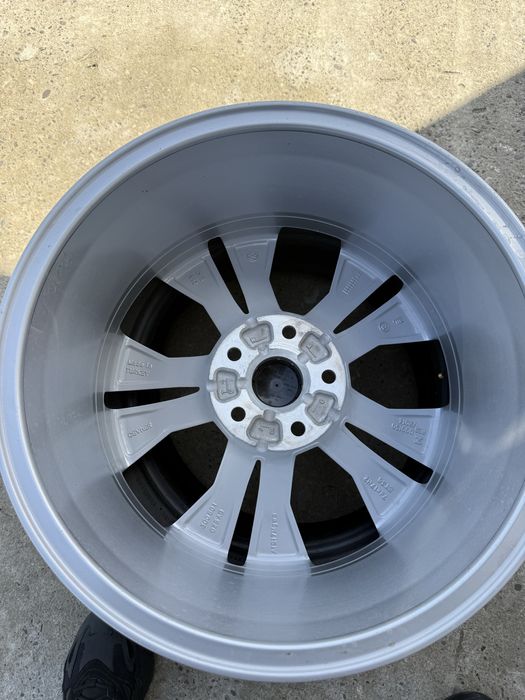 Диски 17 5.112 ЕТ38 7Jx17H2 VW B8 Arteon