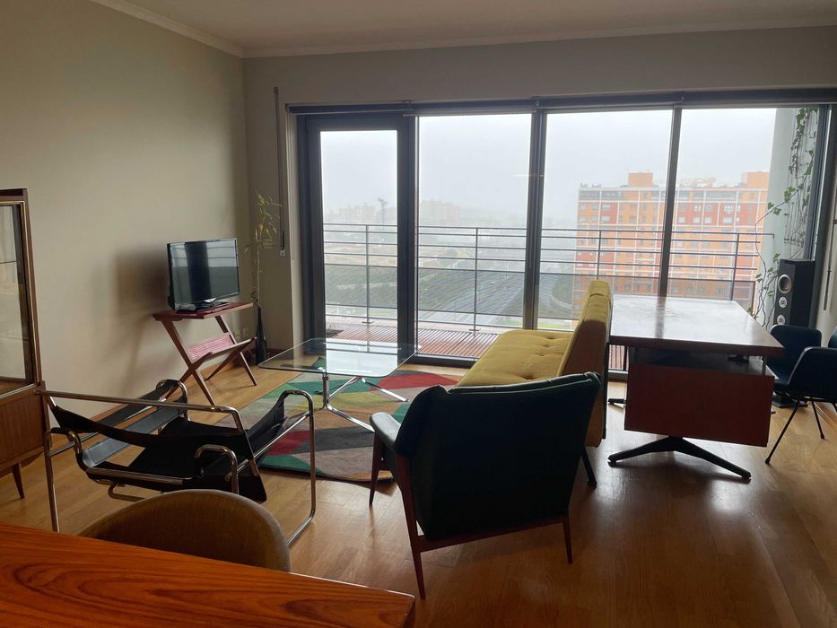 Apartamento T1 com vista panorâmica em Marvila.