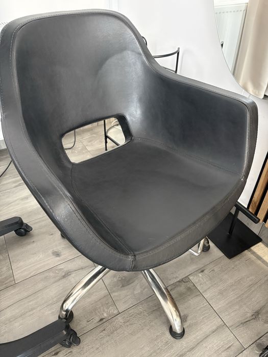 3 fotele fryzjerskie Ayala