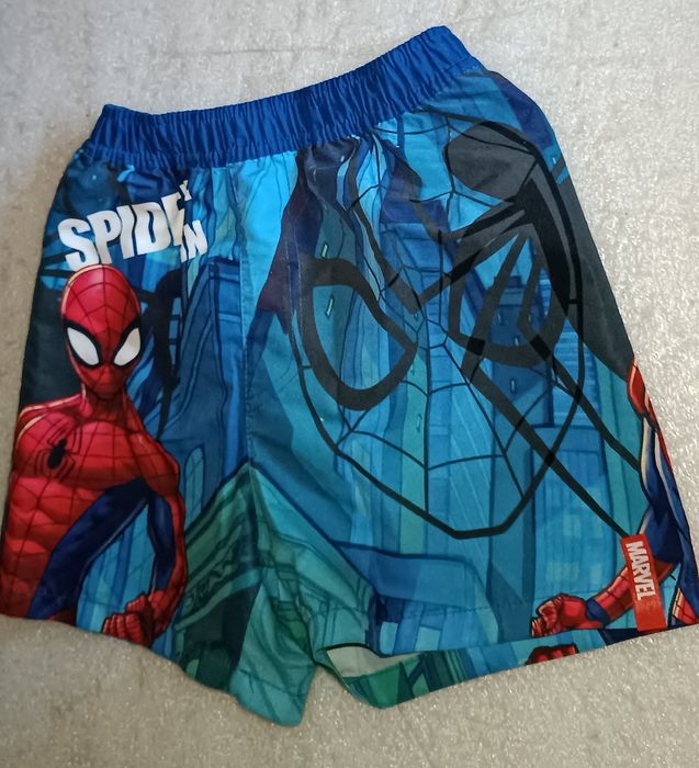Calções de criança originais Pokémon e Marvel