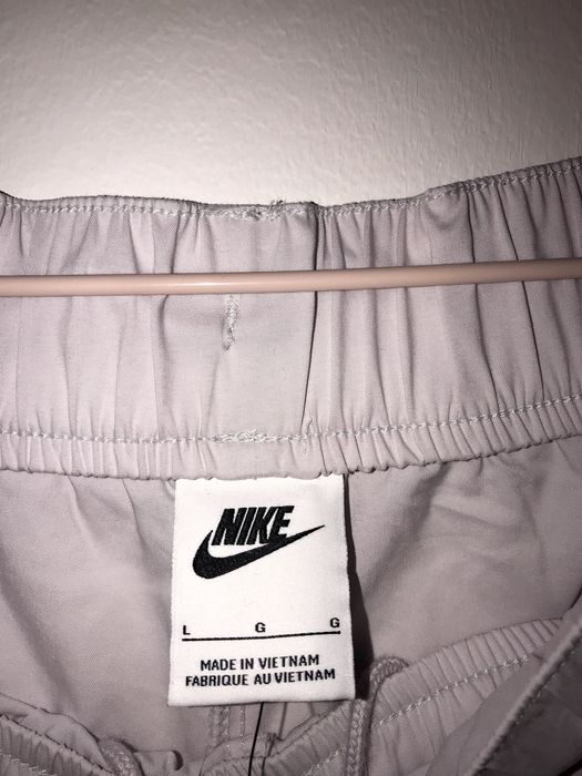 Calça Nike nova com etiqueta