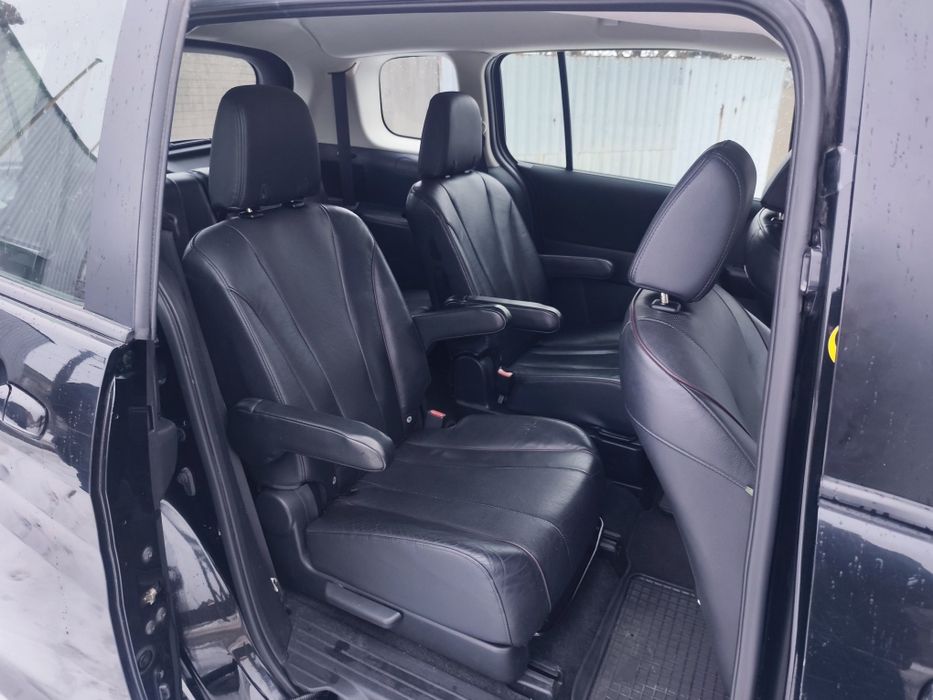 Mazda 5 мінівен автомат