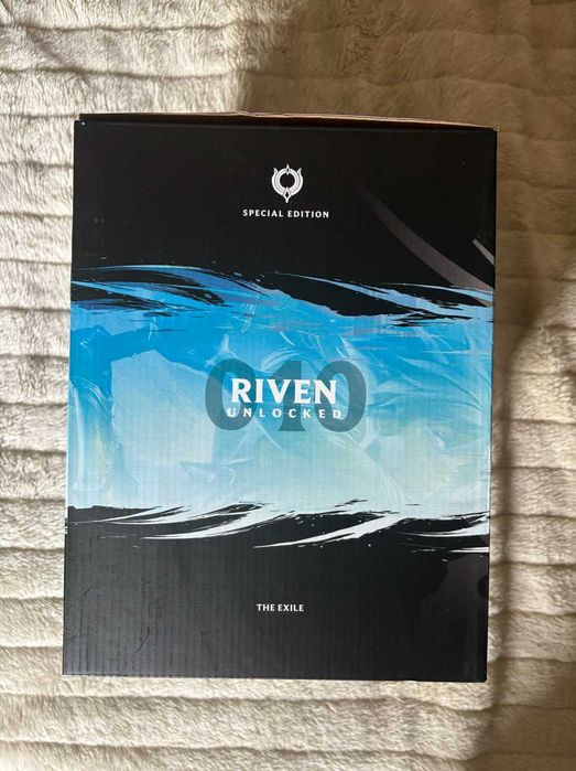 Dawnbringer Riven Unlocked - Figura Colecionável Riot Games