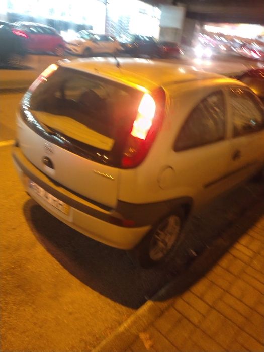 Opel corsa c 2001 1.0