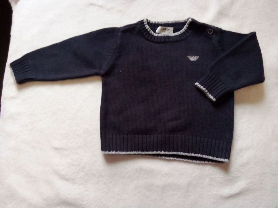 Свитер Armani 68р