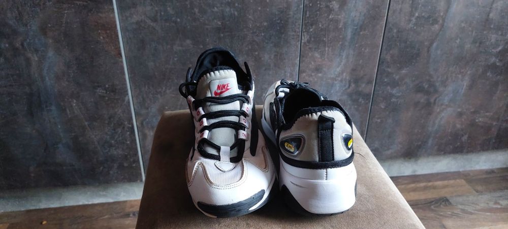 Кросівки 39 розміру