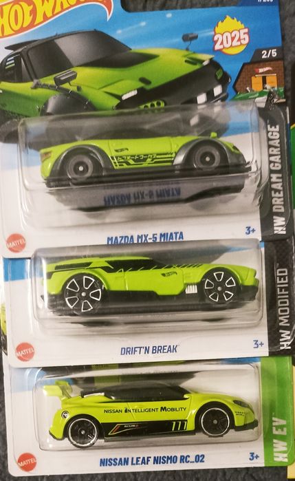 Машинки hot wheels