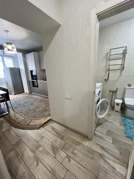 Сахарова/Бочарова, квартира в новом кирпичном доме, на 3эт (газ)