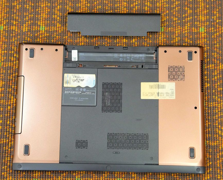 DELL Vostro 3750 Win7 17,3" i7-2670QM 2.20GHz 8GB S-ATA 750GB GT 525