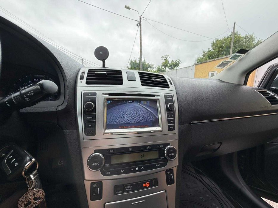 Toyota Avensis 2.0 D4D - 2012