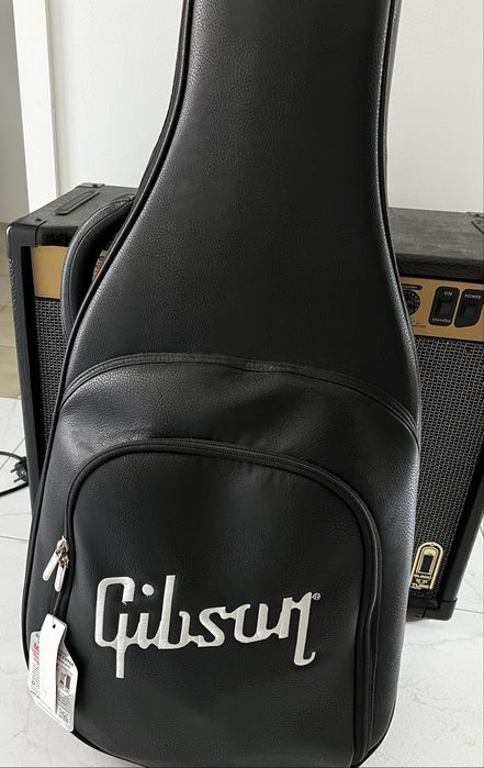 Gibson SG Standard Ebony + Afinador + Peavy R60