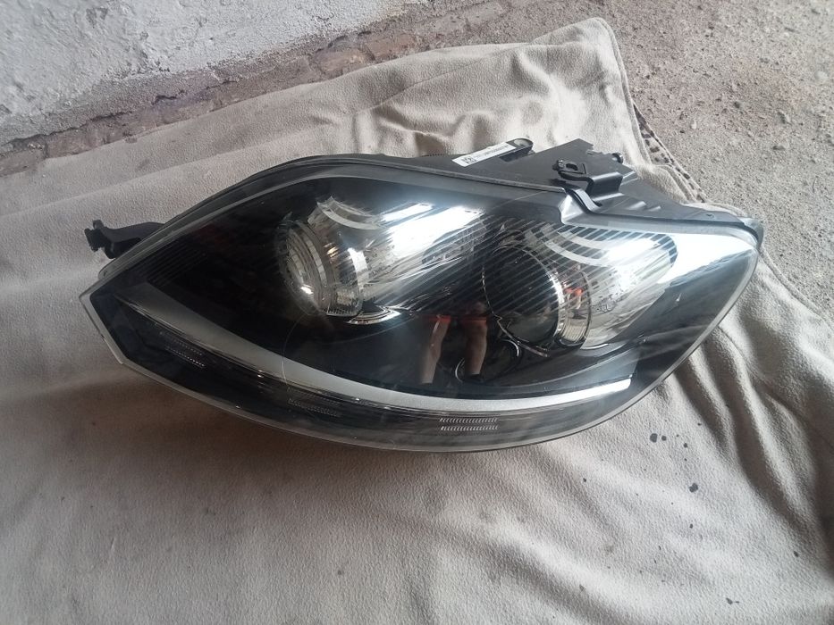 Lampa lewa  golf VI plus bixenon