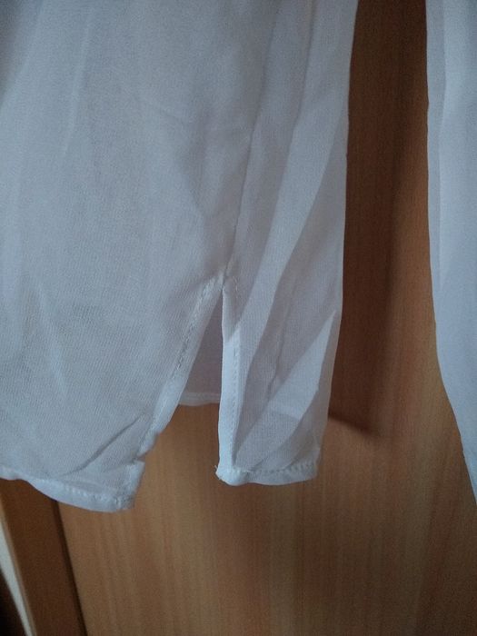 Clockhouse elegancka bluzka biznesowa lub na uroczyste okazje