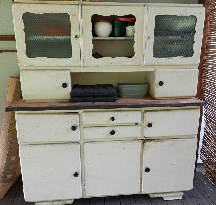 Byfyj kredens kuchenny za darmo