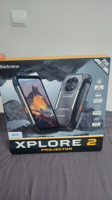 Telefon z projektorem i 20 00ah baterią