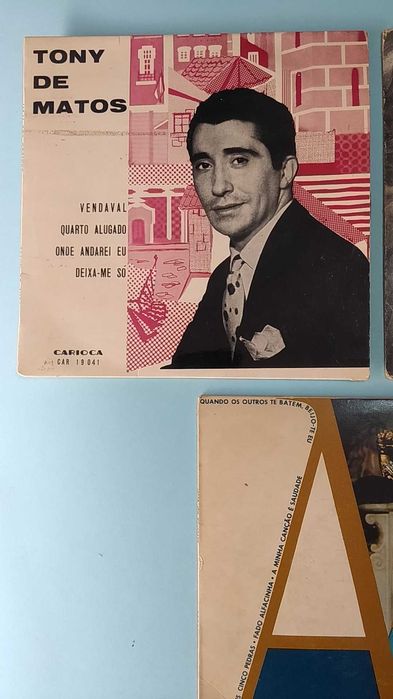 3 singles Amália Rodrigues e Tony de Matos por 10EUR todos.